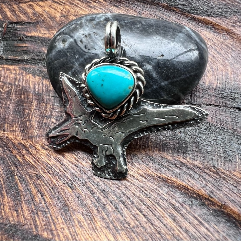 925 Sterling Silver Turquoise Dinosaur Pendant | Southwestern - Picture 4 of 13